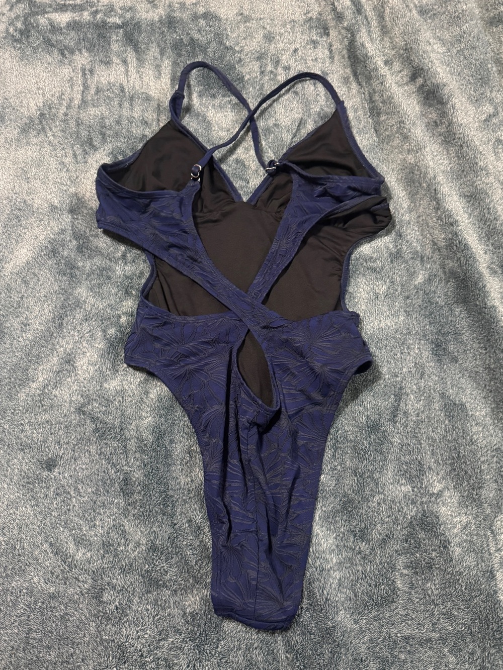 Cupshe Navy Textured Floral One-Piece Swimsuit - Picture 3 of 3